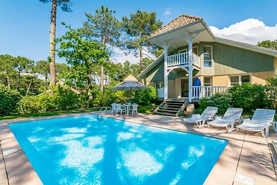 Villa für 8 Personen mit Swimmingpool