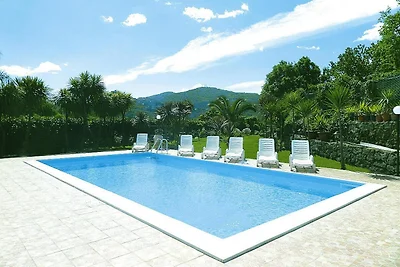 Villa Jelú con piscina a Castiglione di...