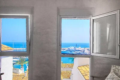 Apartment in Puerto Banús mit Meerblick