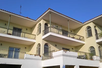 Maisonette-Wohnung mit Gemeinschaftspool in...
