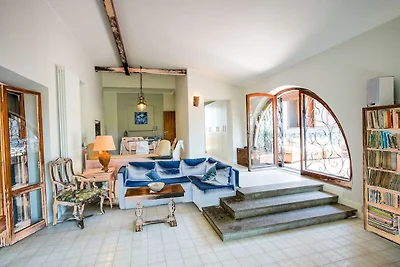 Schicke Villa in Ansedonia in der Nähe von Fe...