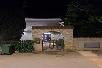 Kroatisches Familien-Poolhaus in Meeresnähe