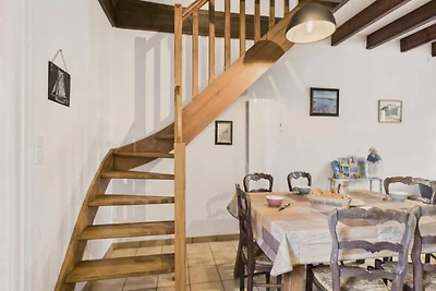 Ferienwohnung in Erquy in der Nähe des rosa...