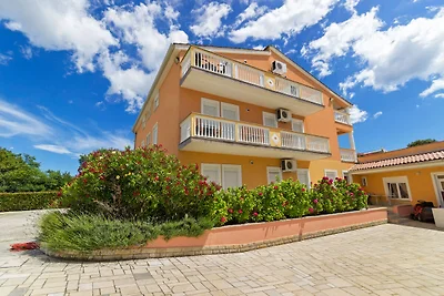 Appartement in Banjole met zwembad