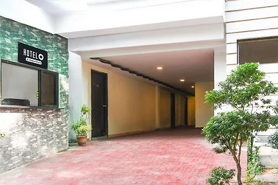 Super Hotel O New Alipore