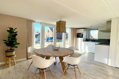 Villa in der Nähe von Stränden und Golfplatz