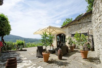 Rustikales Ferienhaus in Pelago mit...