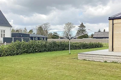 12 Personen Ferienhaus in Væggerløse