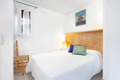 Apartment mit Gemeinschaftspool für 4...
