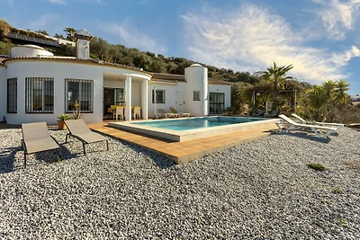 Villa in Arenas mit Meerblick und Pool