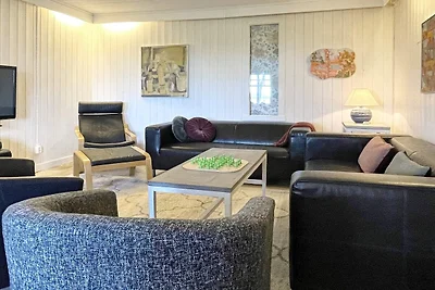 9 Personen Ferienhaus in LIDKÖPING-By Traum