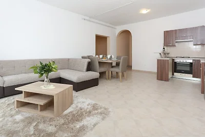 Sunny Elegant Apartments in Trogir - Standard...