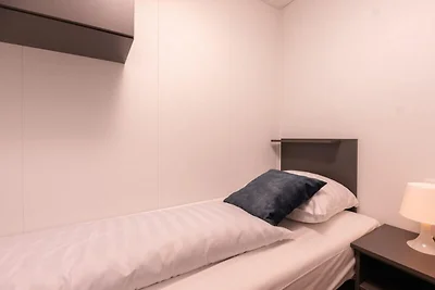 Premium-Lodge mit Whirlpool und Sauna für 5...