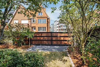 Villa in Koksijde f�r neun Personen