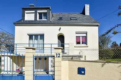 Modernes Ferienhaus in Strandnähe