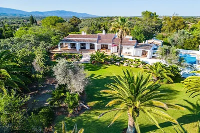 Villa a Portimão con giardino