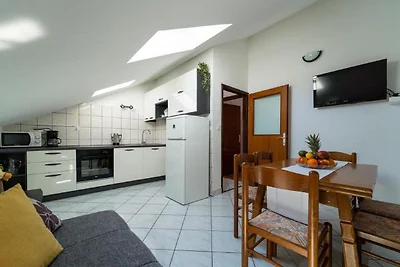 Apartment mit Balkon