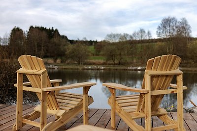 Schöne Lodge mit Blick auf ein Naturresort