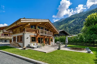 Luxurious Chalet in the Centre of Chamonix