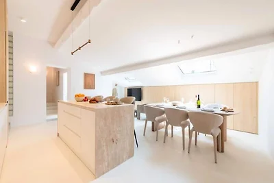 4-Zimmer-Maisonette-Dachgeschosswohnung im He...