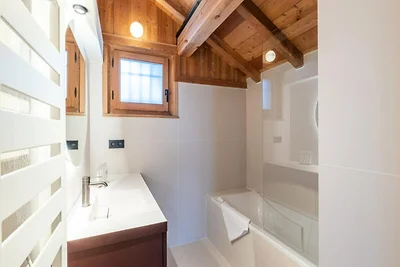 Chalet in Alpe d'Huez mit Spa und Skizugang