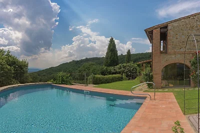 Ritzy Villa auf einem Weingut mit Pool