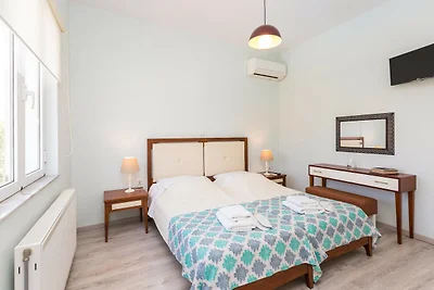 Villa in Prines mit privatem Pool