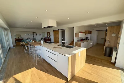 Strandvilla mit Panoramablick aufs Meer
