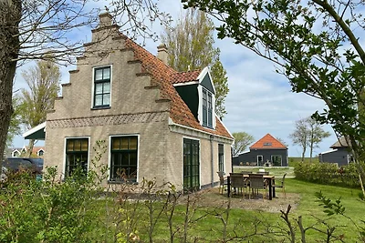 Villa mit Whirlpool in der Nהhe des...
