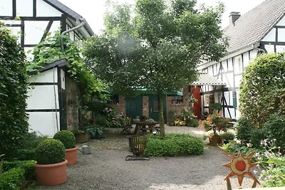 Jacob's Ladder, Tüschenbonnen Estate