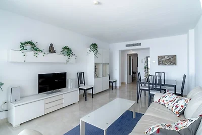 Moderne Wohnung mit Meerblick