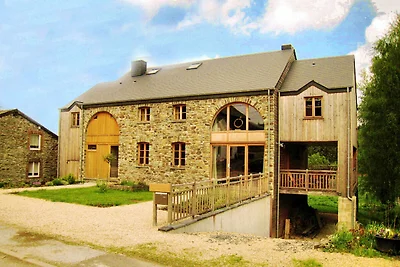 Denkmalgeschützes Ferienhaus in Sart mit Saun...