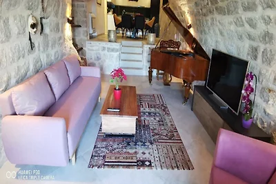 Apartment Fortuno - One Bedroom Apartment wit...