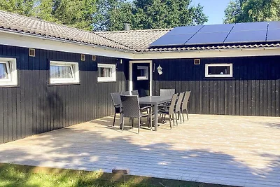 12 Personen Ferienhaus in Væggerløse-By Traum