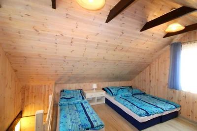 Zweistöckige Ferienhäuser mit 1 Schlafzimmer