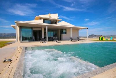 Moderne Villa in der Nähe von Platjas de Muro