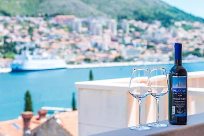 Appartement met balkon vlakbij zee
