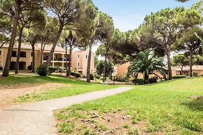 Ferienhaus in Saint-Raphaël mit Pool