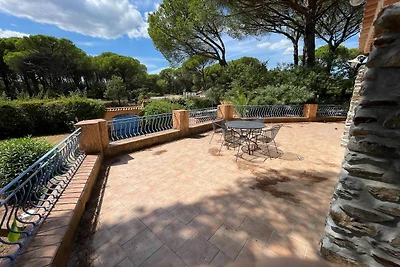 Villa Polau ai margini del bosco