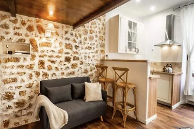 Joli Studio Climatise Vieil Antibes