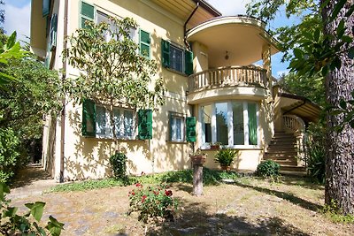 Spektakuläres Ferienhaus in Fano mit Garten