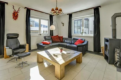 Luxuriöses Ferienhaus mit eigenem Garten in...
