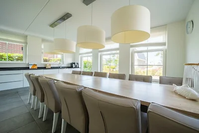 Ferienhaus in Uitdam mit Terrasse