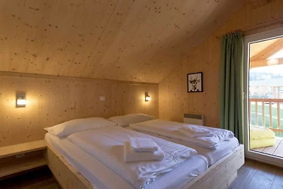 One-bedroom cabin