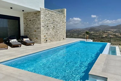 Villa in Kamilari mit Schwimmbecken