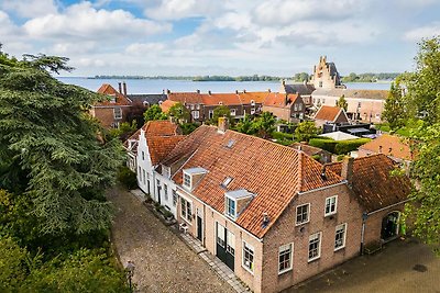 Schönes Ferienhaus nur einen Steinwurf