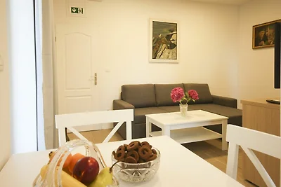 Apartment Goge - One-Bedroom Apartment with...