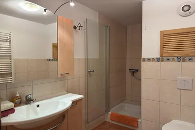 Charmante Ferienwohnung mit Garten in Wiek