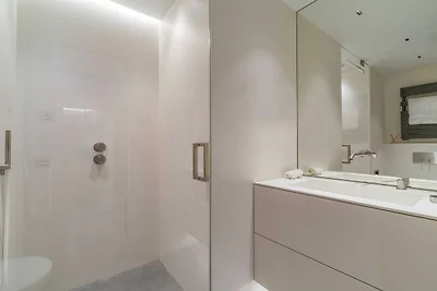 Lussuoso appartamento con 5 camere da letto e...