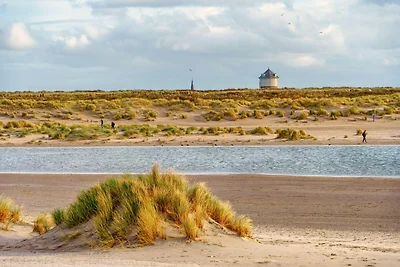 Ruime studio met prachtig uitzicht op zee